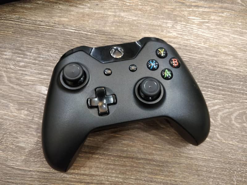 XBOX ONE X 1