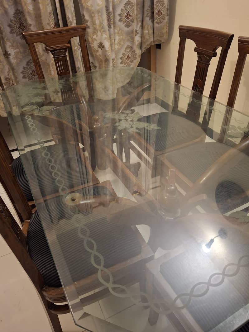 Dining Table with 6 chairs 3