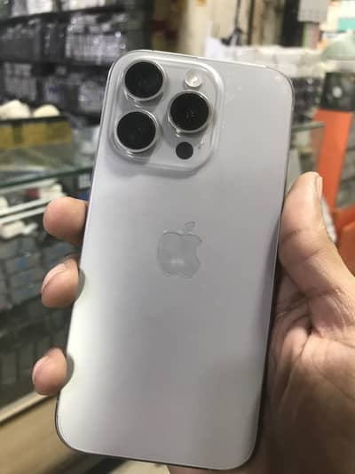 Apple iPhone 15 Pro