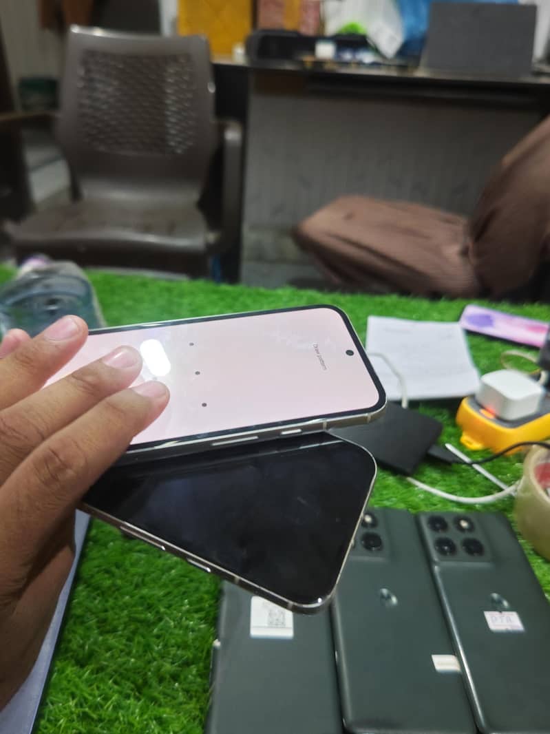 Google Pixel 8a.  0322/6205293 1