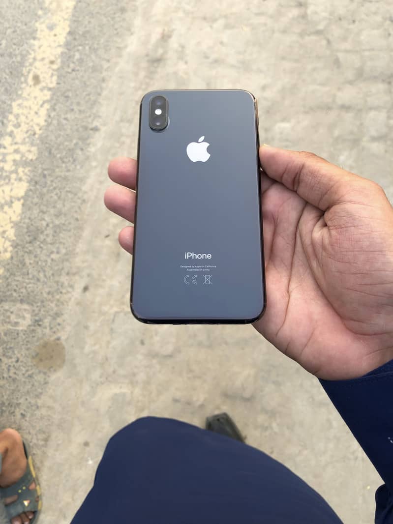 Apple iPhone XS 0