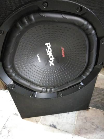 Branded Sony Xplod 1800 watts Almost brand new 10/10