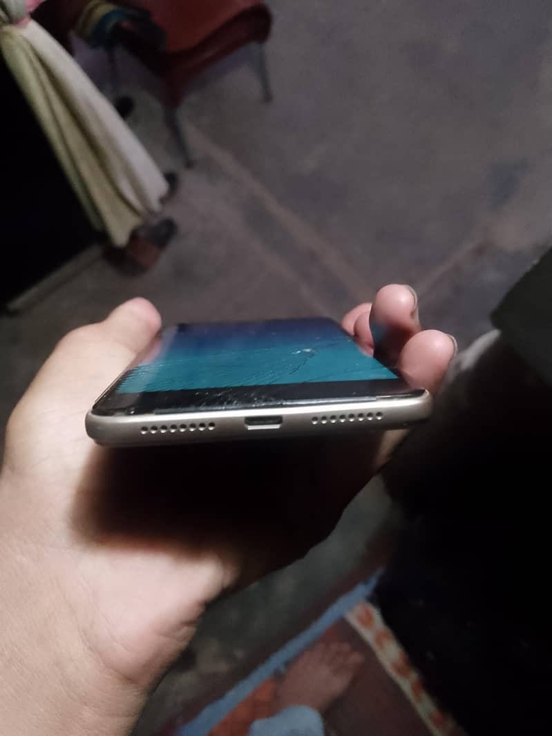 OPPO A57 4
