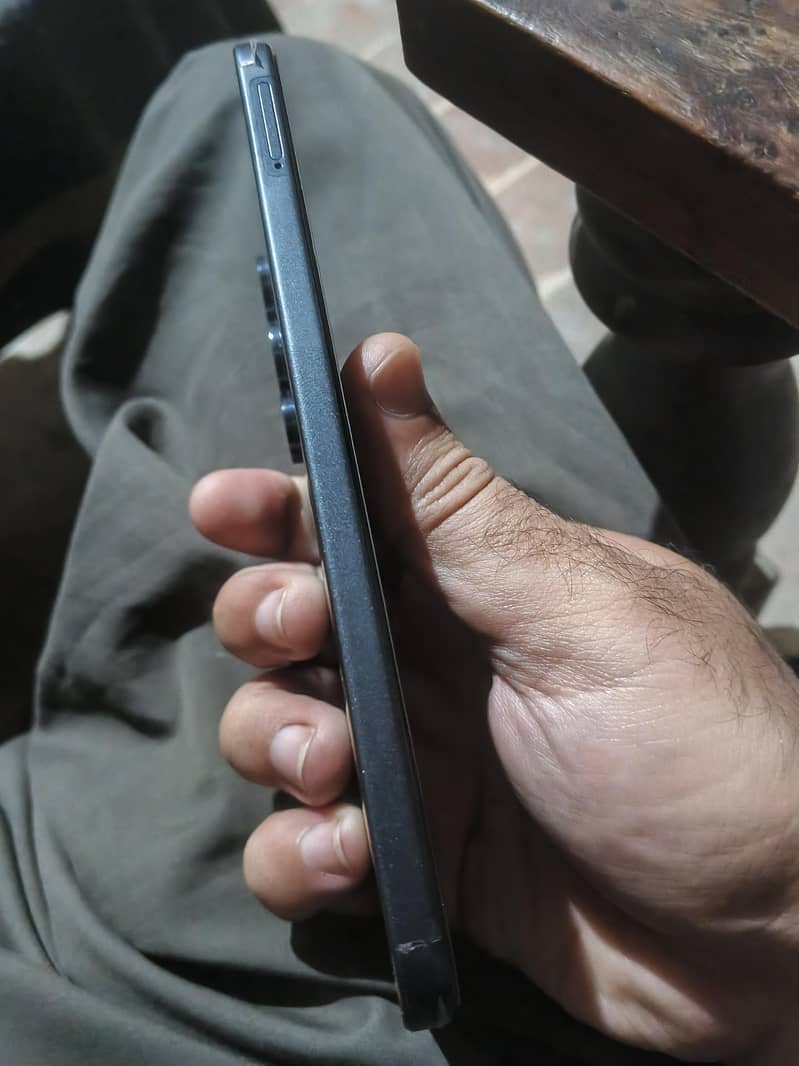 Tecno CAMON 40 Pro 1