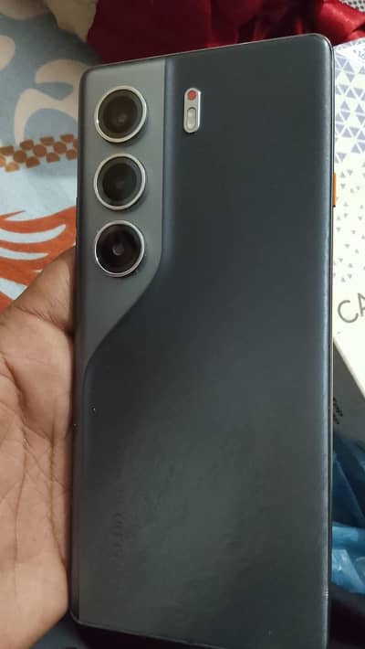 Tecno CAMON 40 Pro