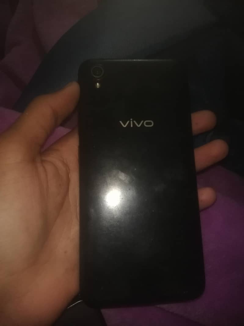 Vivo S19 1