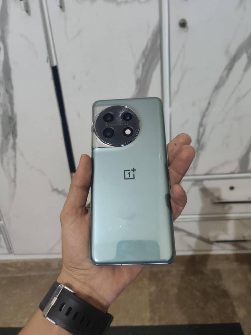 One Plus 11 0