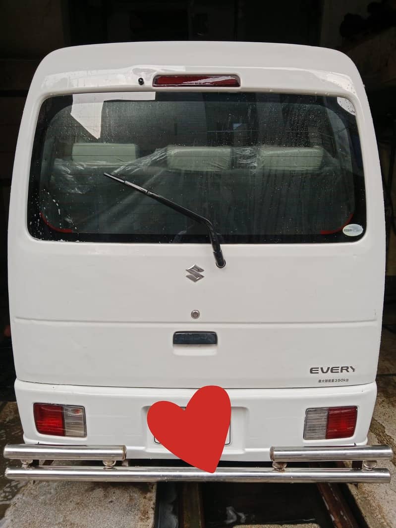 Suzuki Every 2012 1