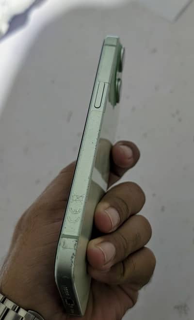 Apple iPhone 15
