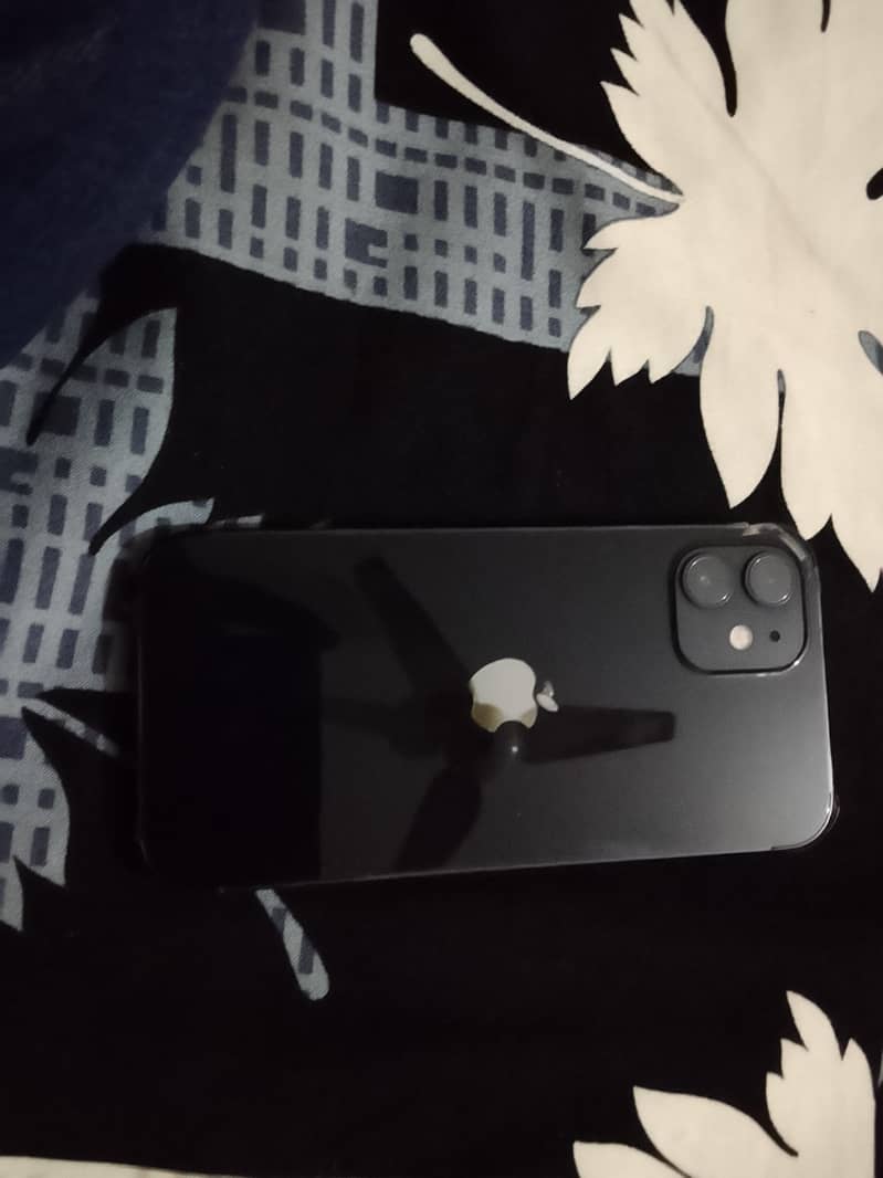 Apple iPhone 12 8