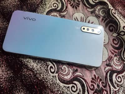 Vivo S1