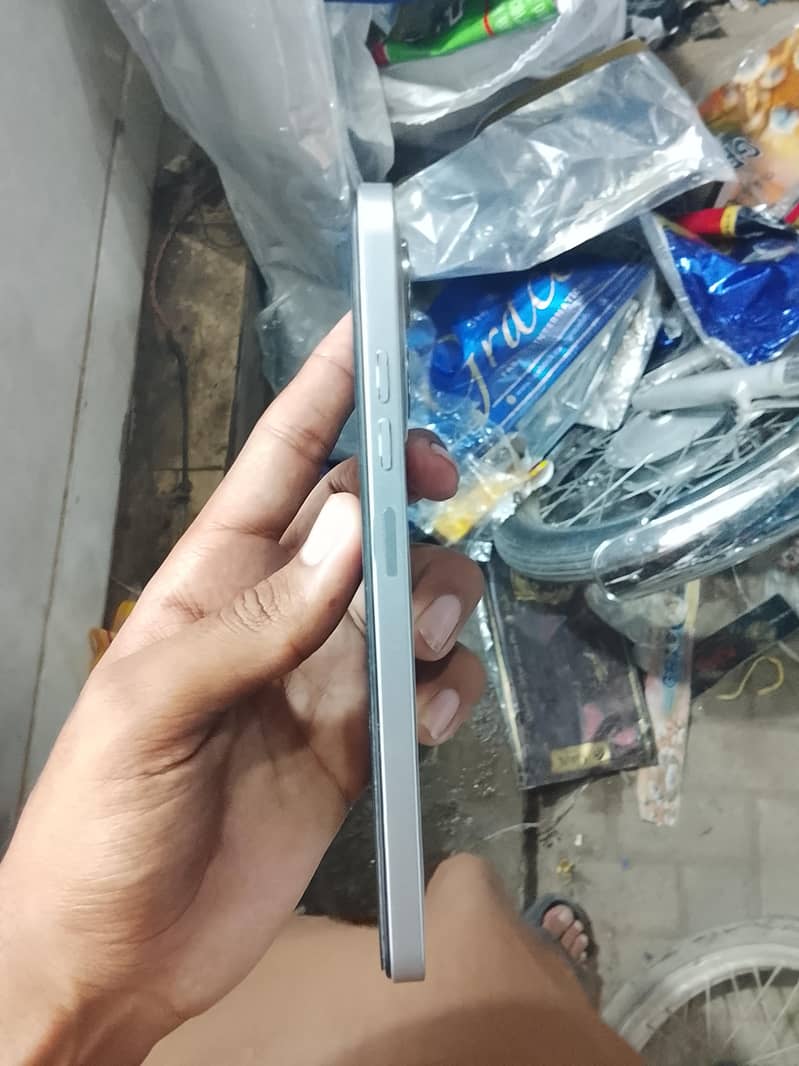 Tecno Spark Go 1 3