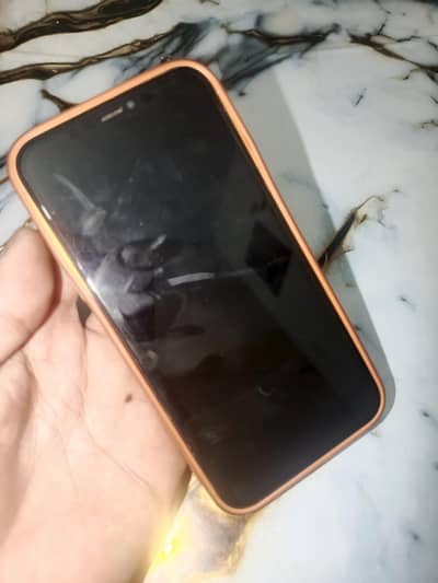 Apple iPhone 11 64 Gb IOS 27.0 Exchange Possible