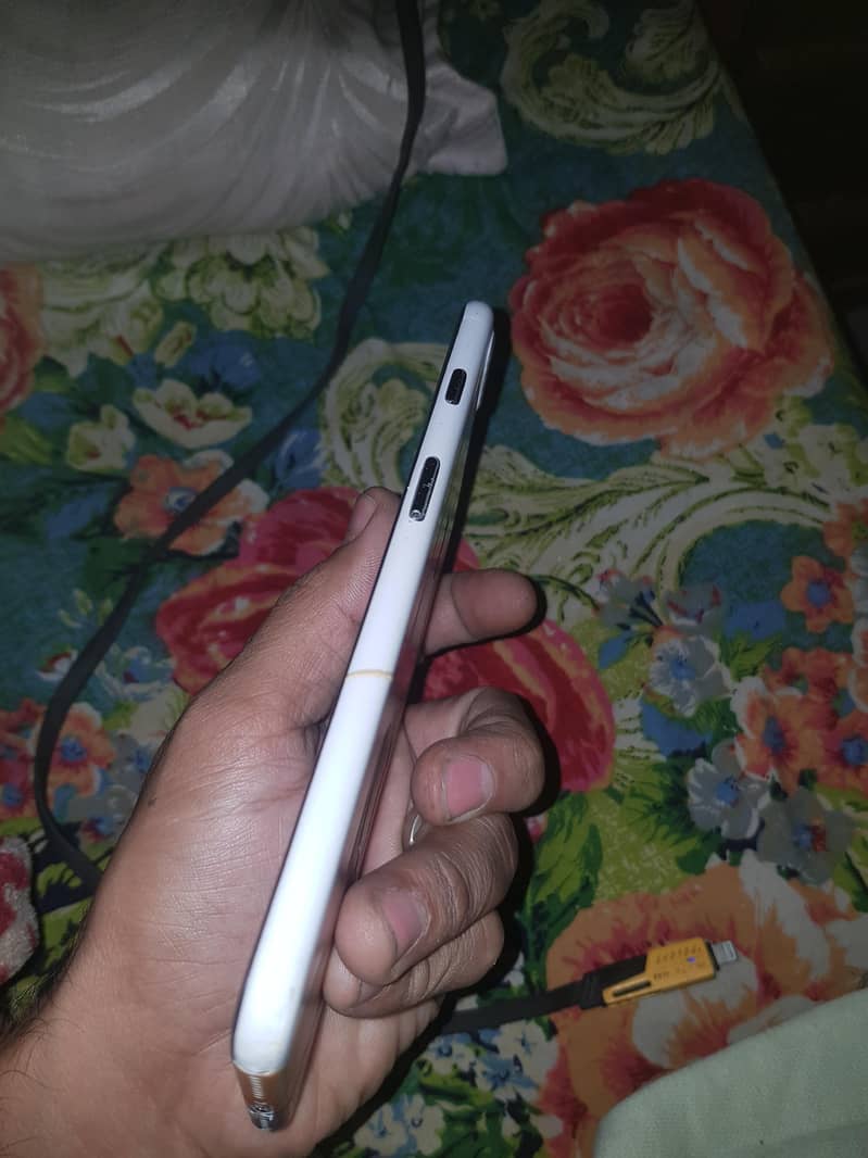 Apple iPhone 7 Plus 4