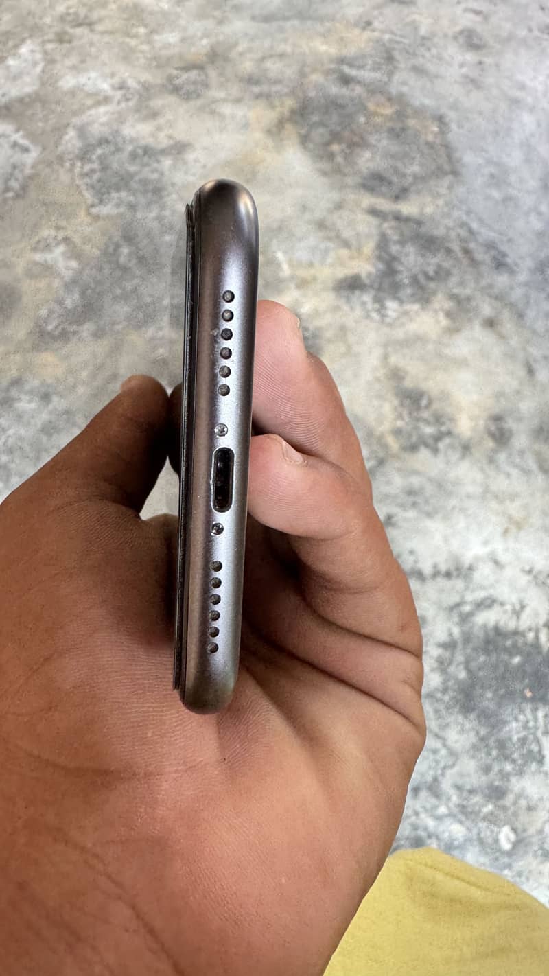 Apple iPhone 11 1