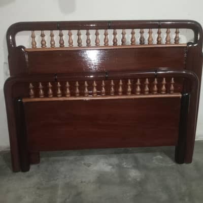 pure sheesham single bed Gol Ring for sale
