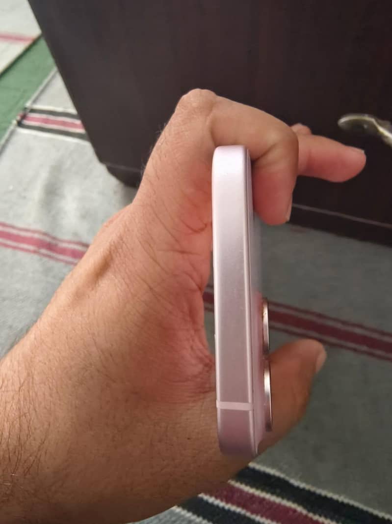 Apple iPhone 15 1