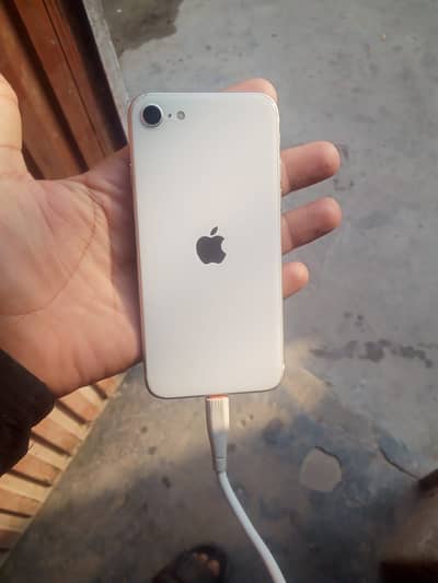 Apple iPhone SE
