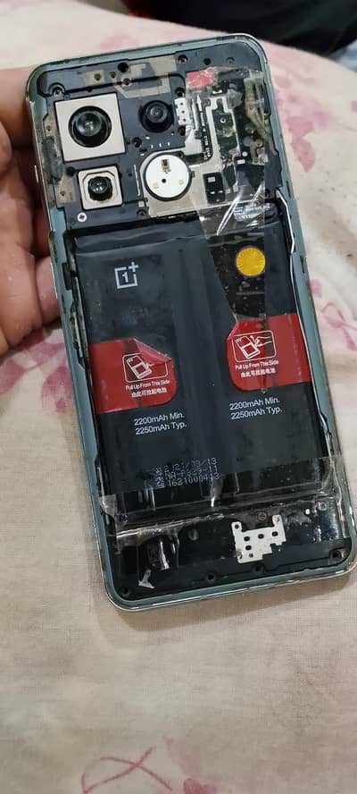 One Plus 10 Pro 12/256 penal aur bettry Chang honi ha bas