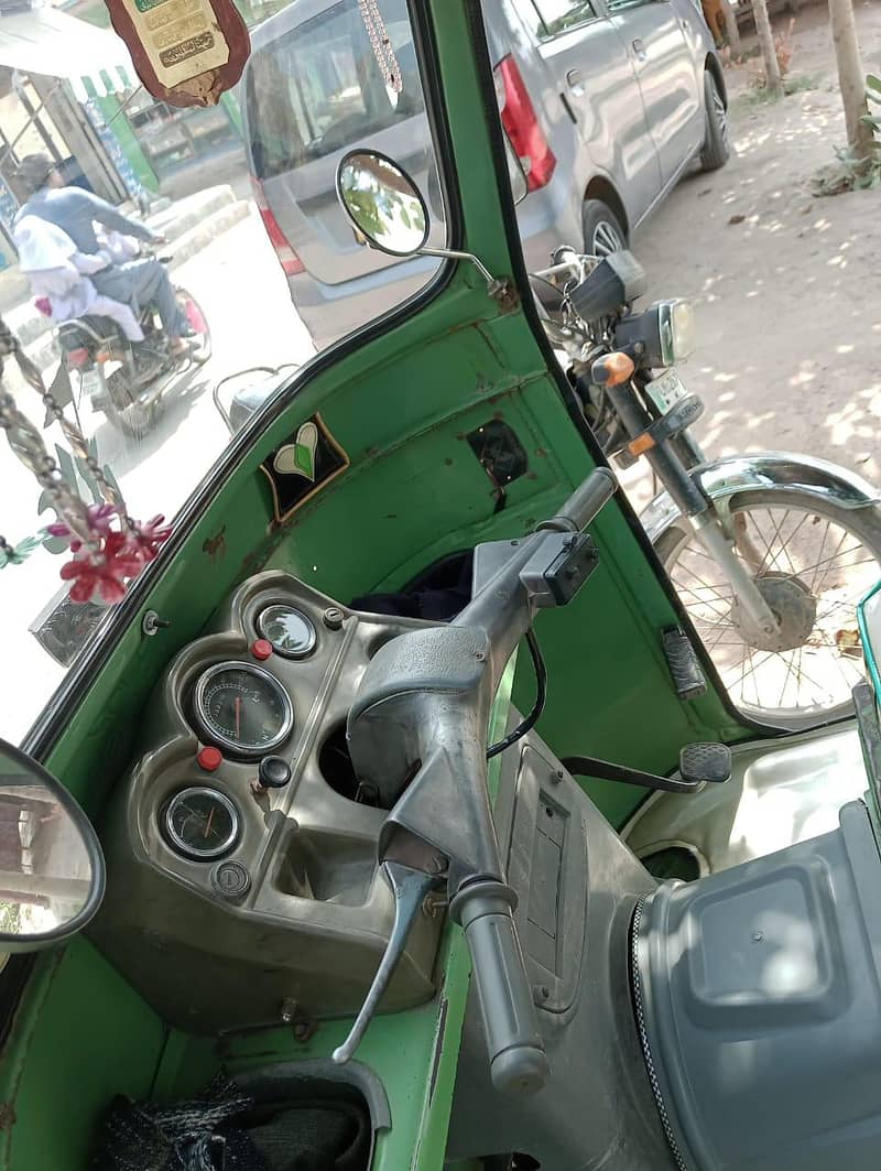 auto rickshaw 6