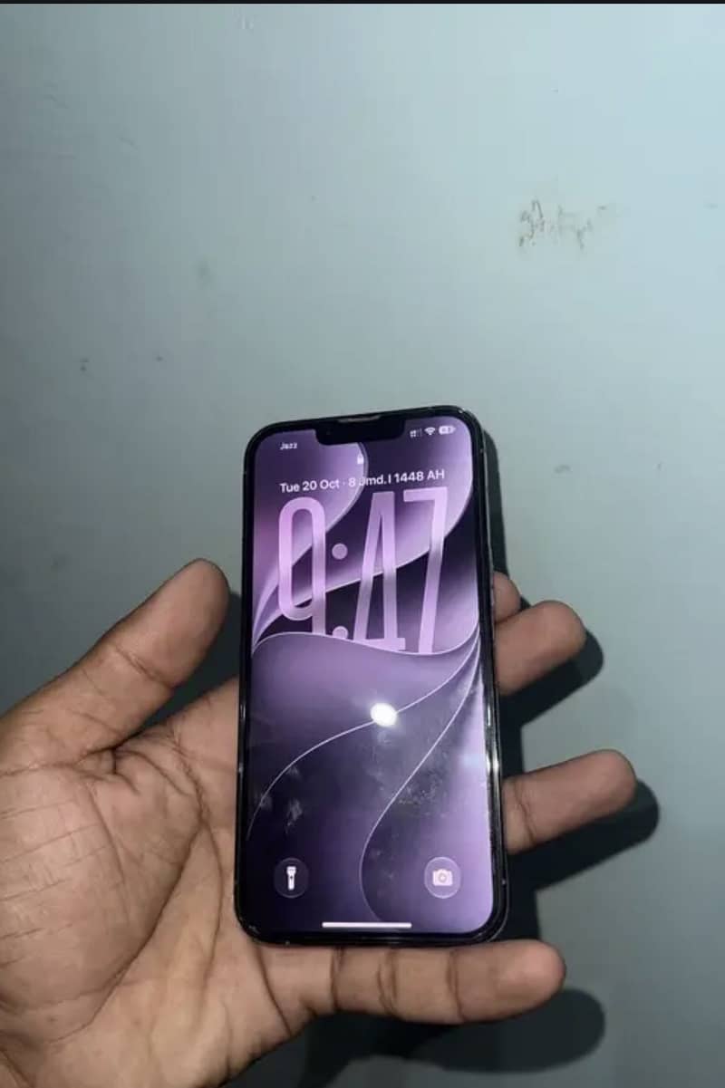 Apple iPhone 13 Pro 1