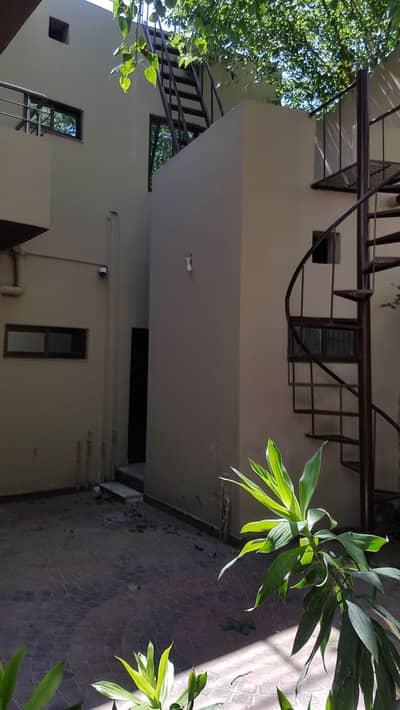 This Property Is Situated At A Very Beautiful Location Near To Main Road Near To Market