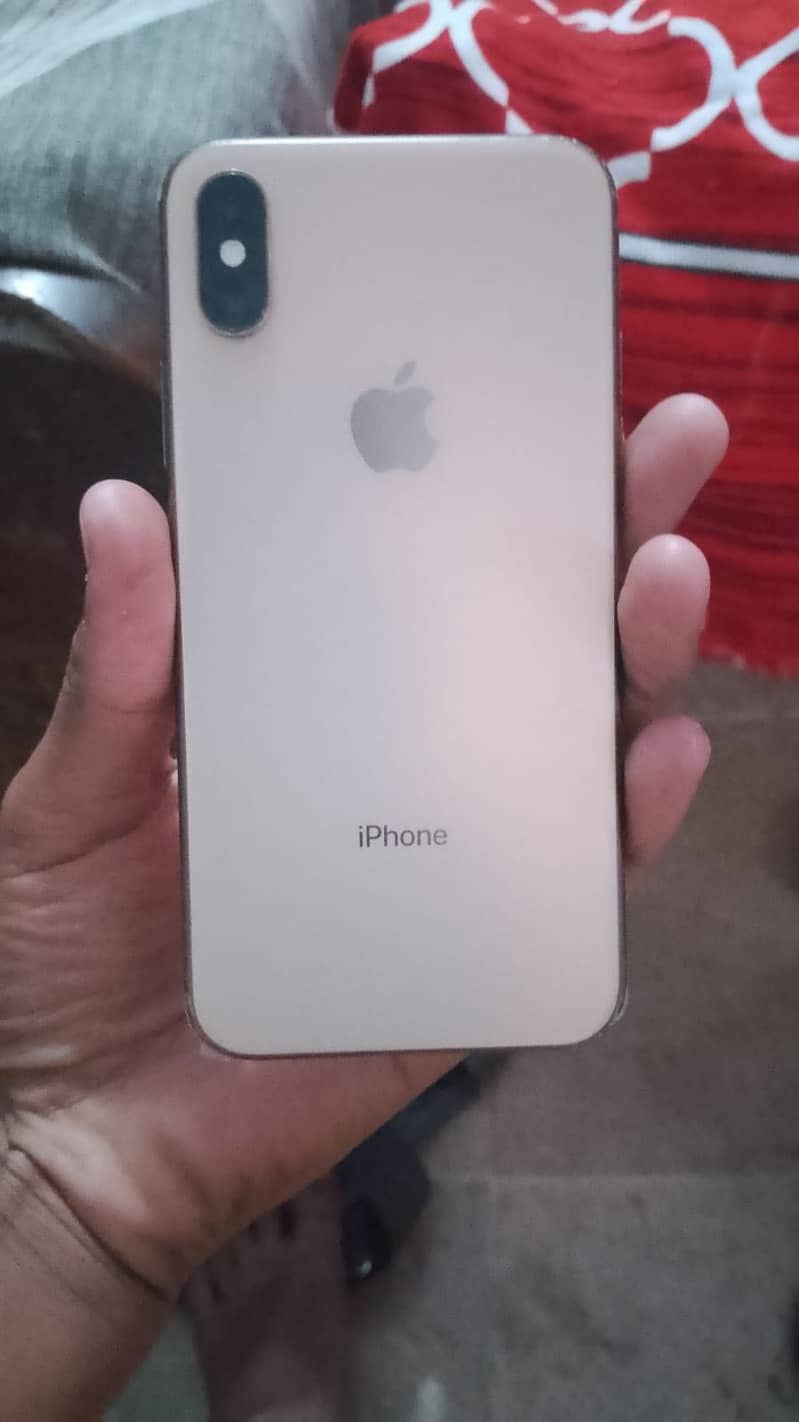 Apple iPhone XS 1