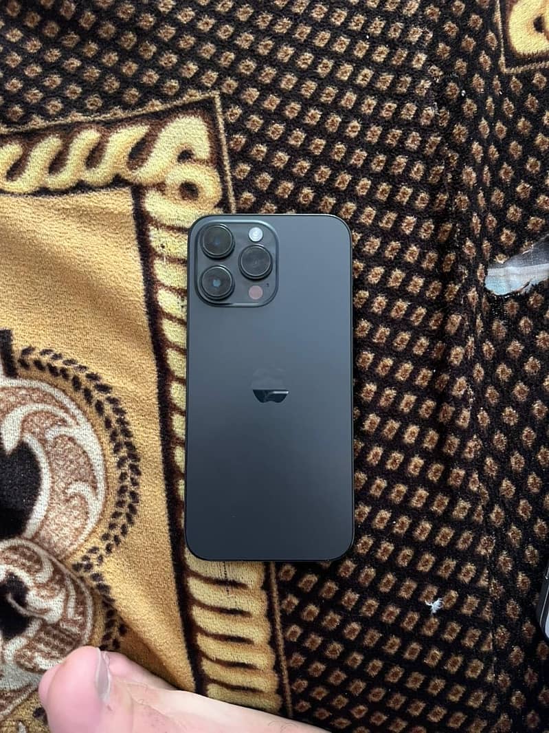 Apple iPhone 14 Pro Max 7