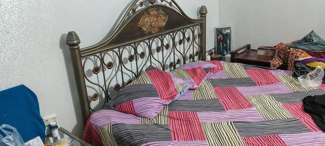Bed dressing g 2 side  table 2 chair full set