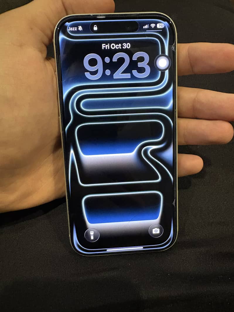 Apple iPhone 17 Pro 0