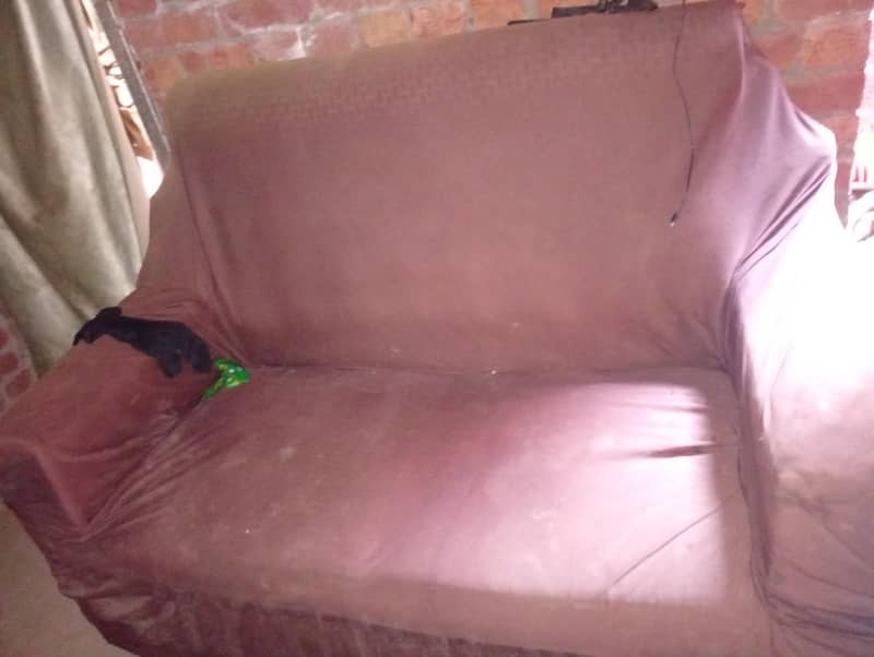 Sofa Set Good Condition 2