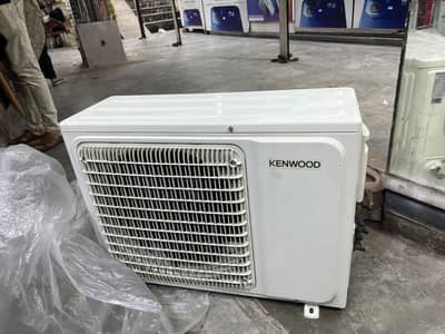 kenwood ka AC hai  1 ton. ka. bilkul Brand. new. hai. y