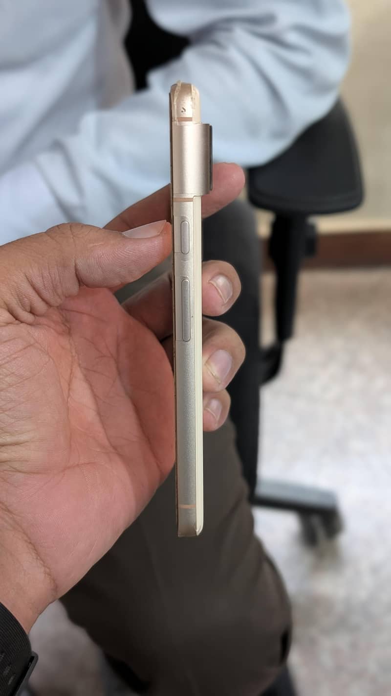 Google Pixel 8 5