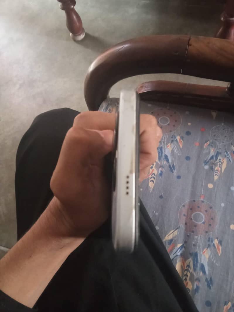 Tecno Spark 20C 4