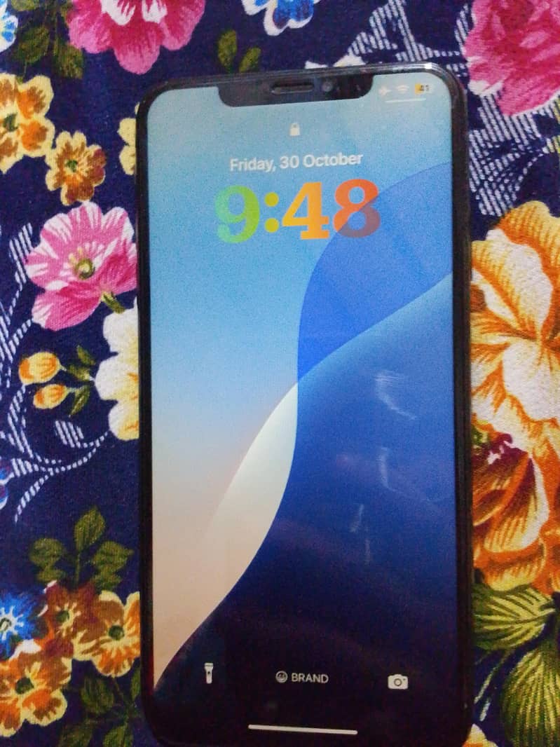 Apple iPhone XS Max 0