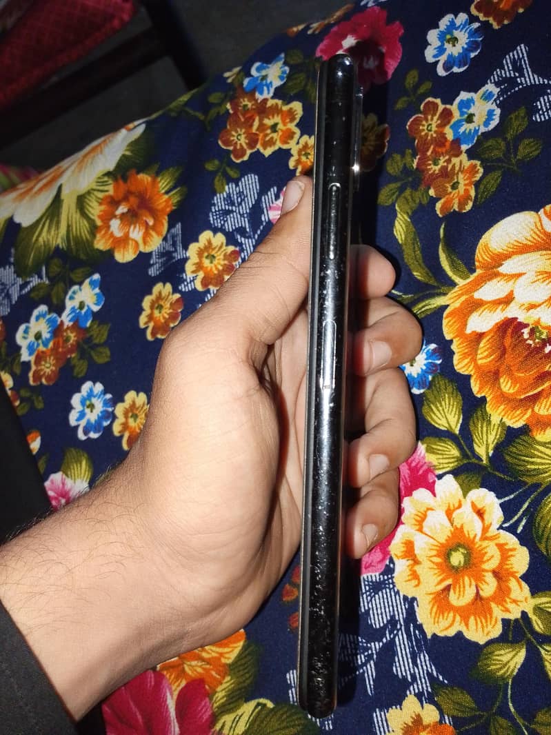 Apple iPhone XS Max 1