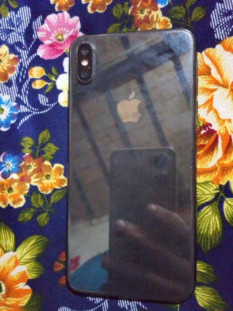 Apple iPhone XS Max 2