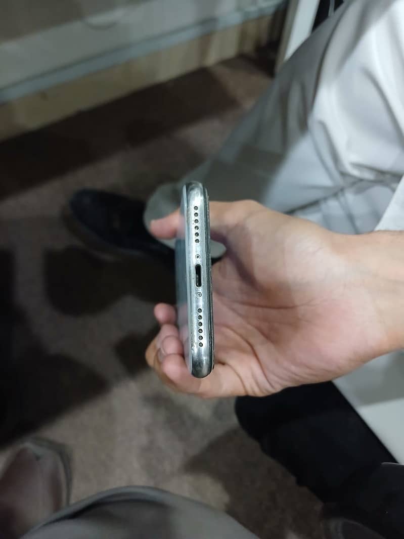 Apple iPhone X 1