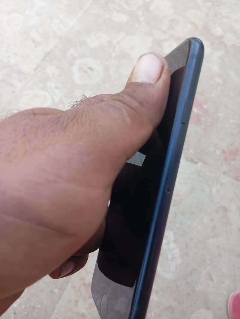 Apple iPhone SE 6