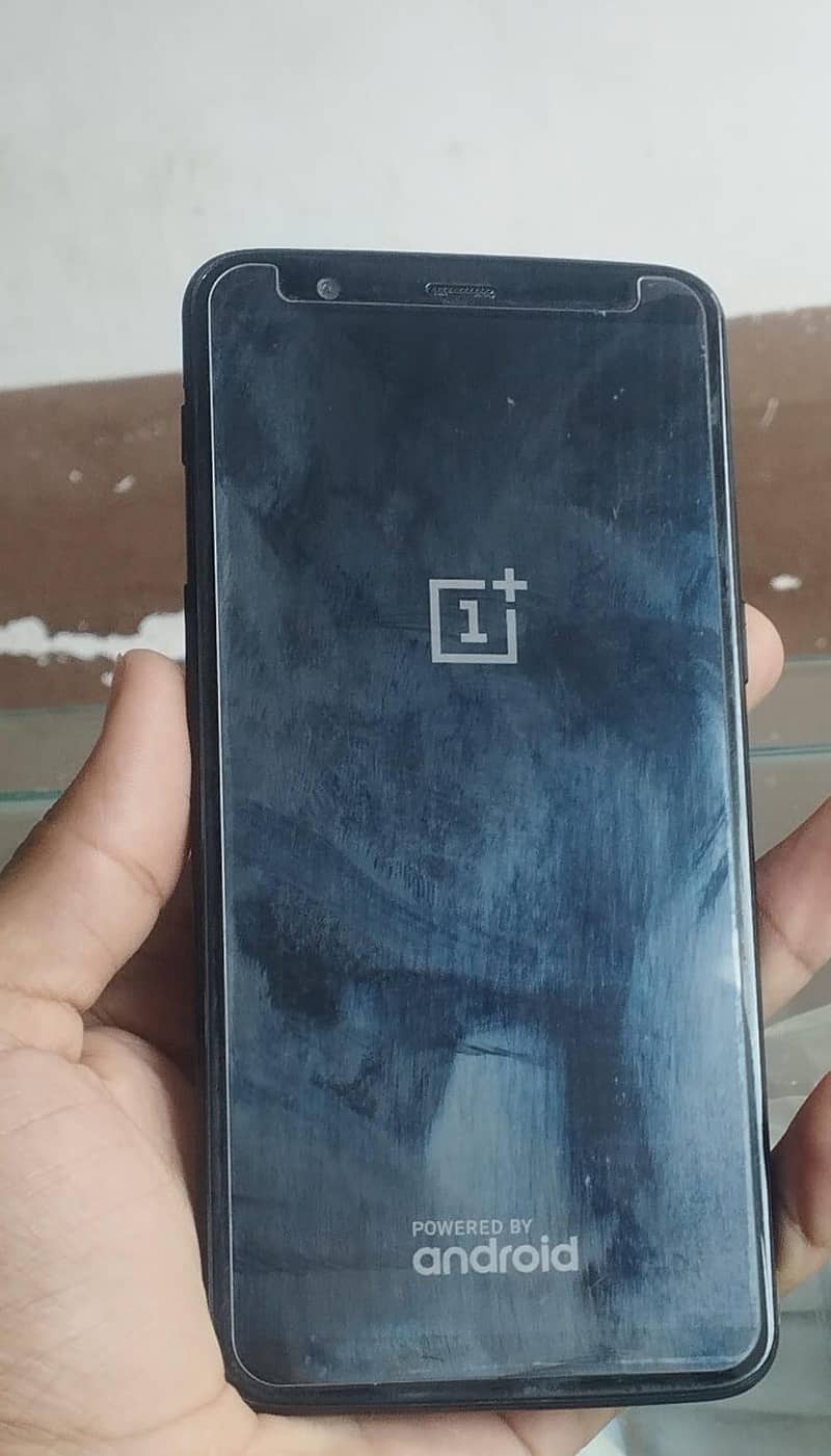 One Plus 5T 1