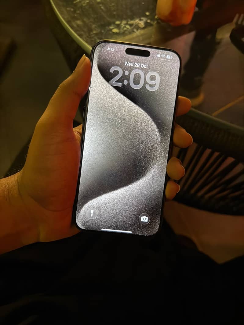 Apple iPhone 17 Pro Max 0