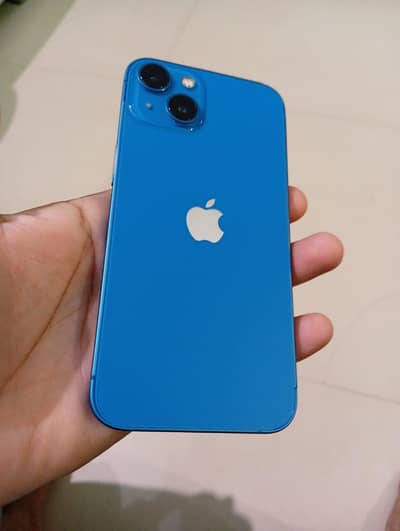 Apple iPhone 13