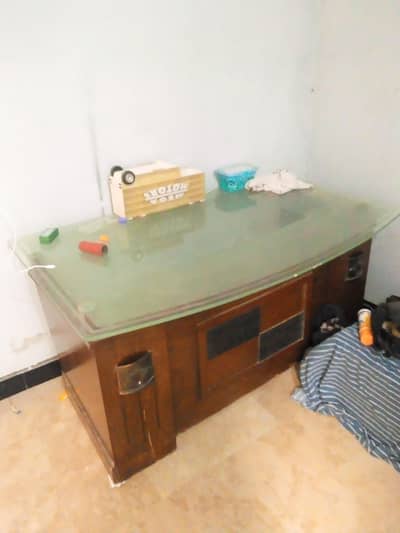 office table for sale in good price