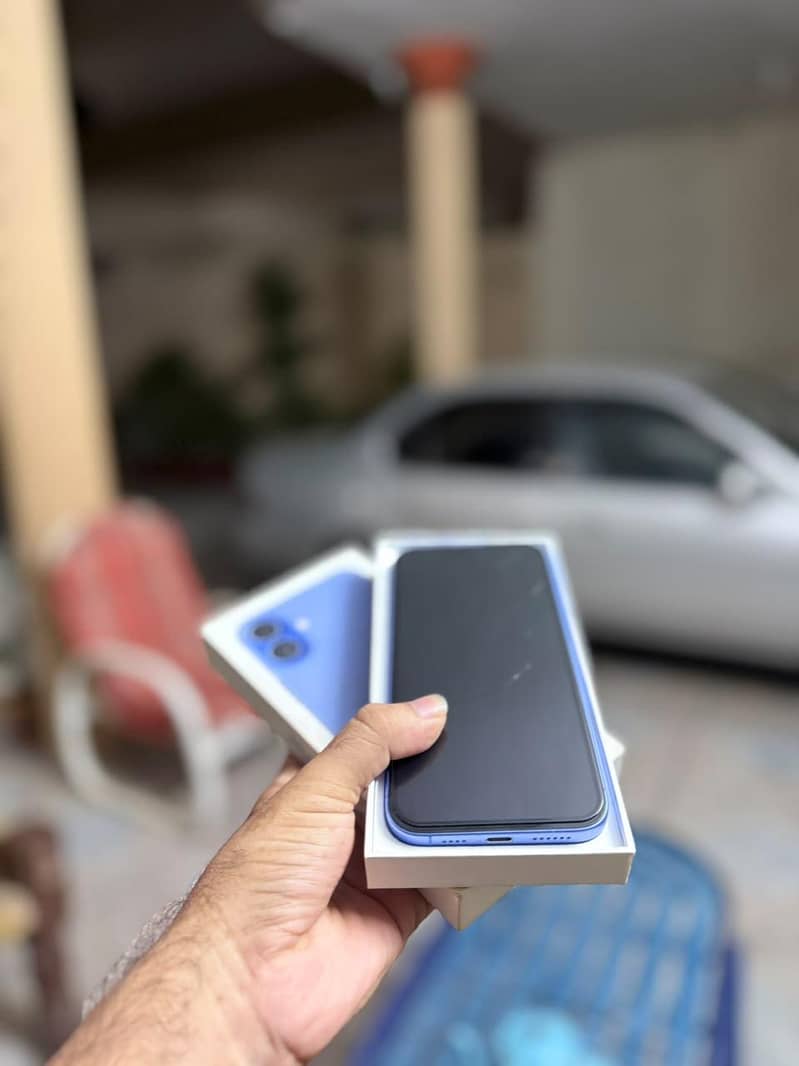 Apple iPhone 16 Plus 1