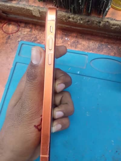 Apple iPhone XR converted 17 pro