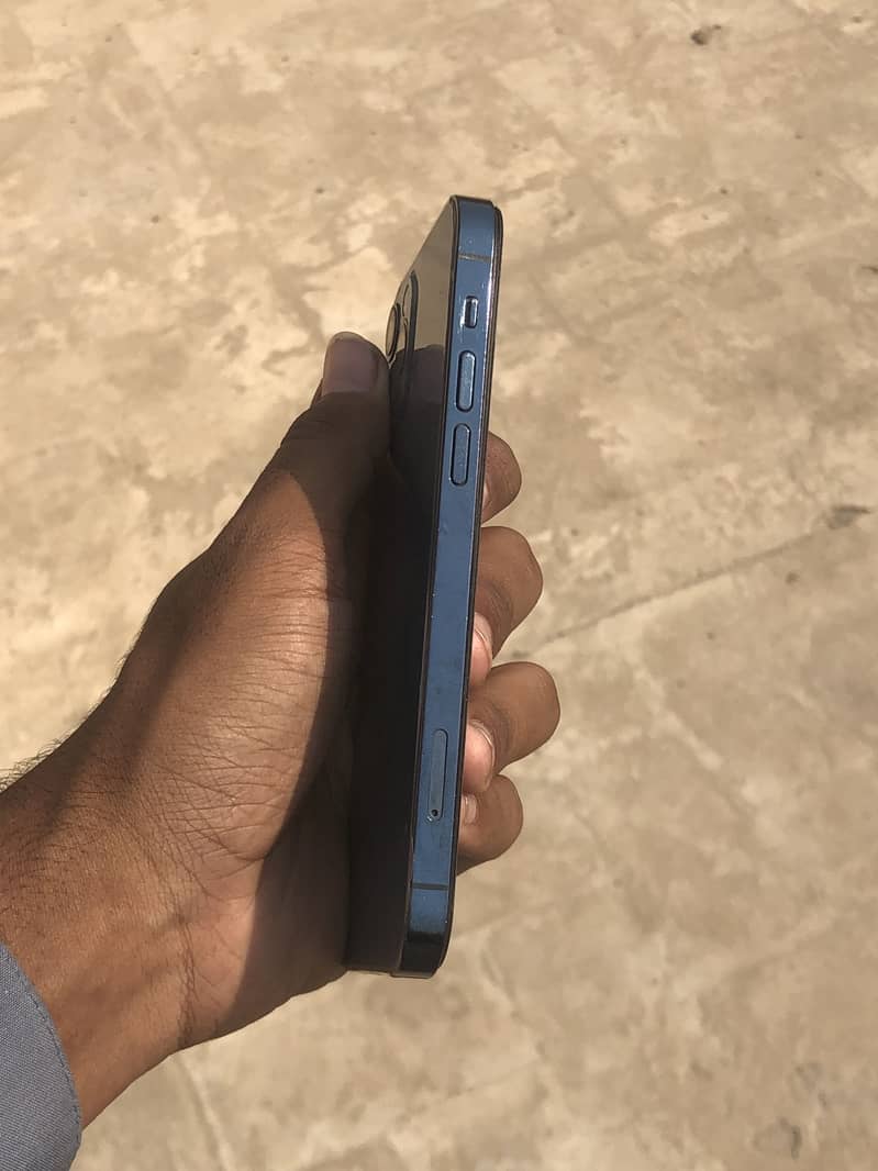 Apple iPhone 12 Pro 1