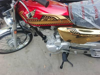 Honda 125 gold edition self start