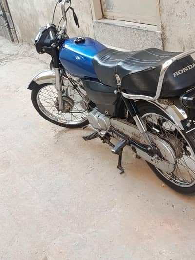 HONDA CD70 (2010-model)
