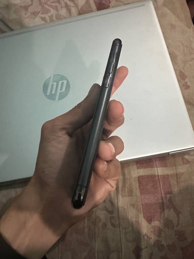Apple iPhone 11 Pro 5