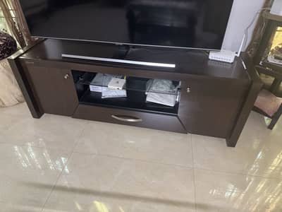 TV TABLE